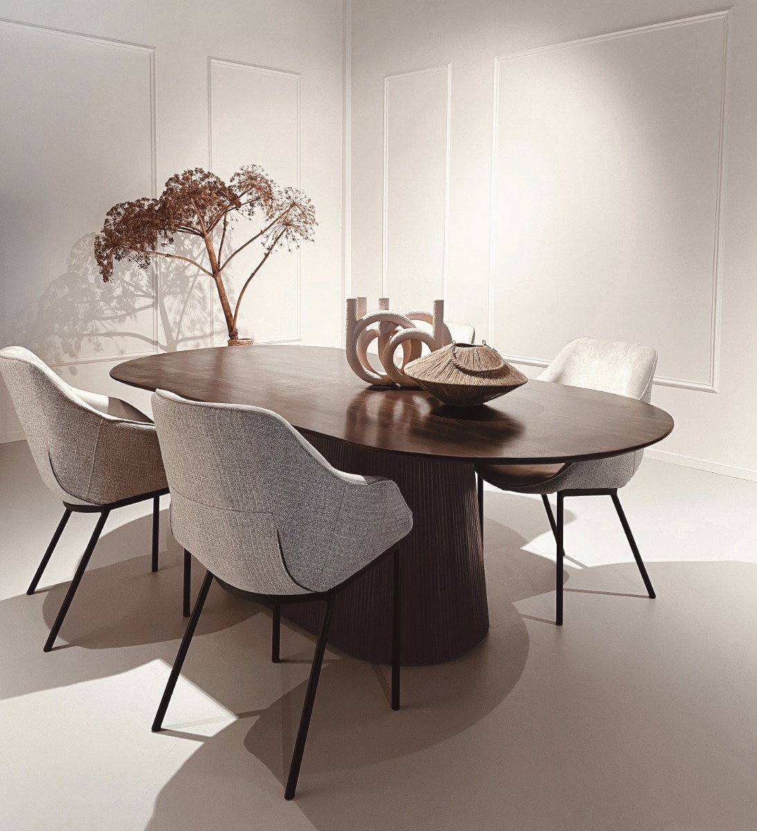 Livingfurn eettafel Salvator Walnut 200cm