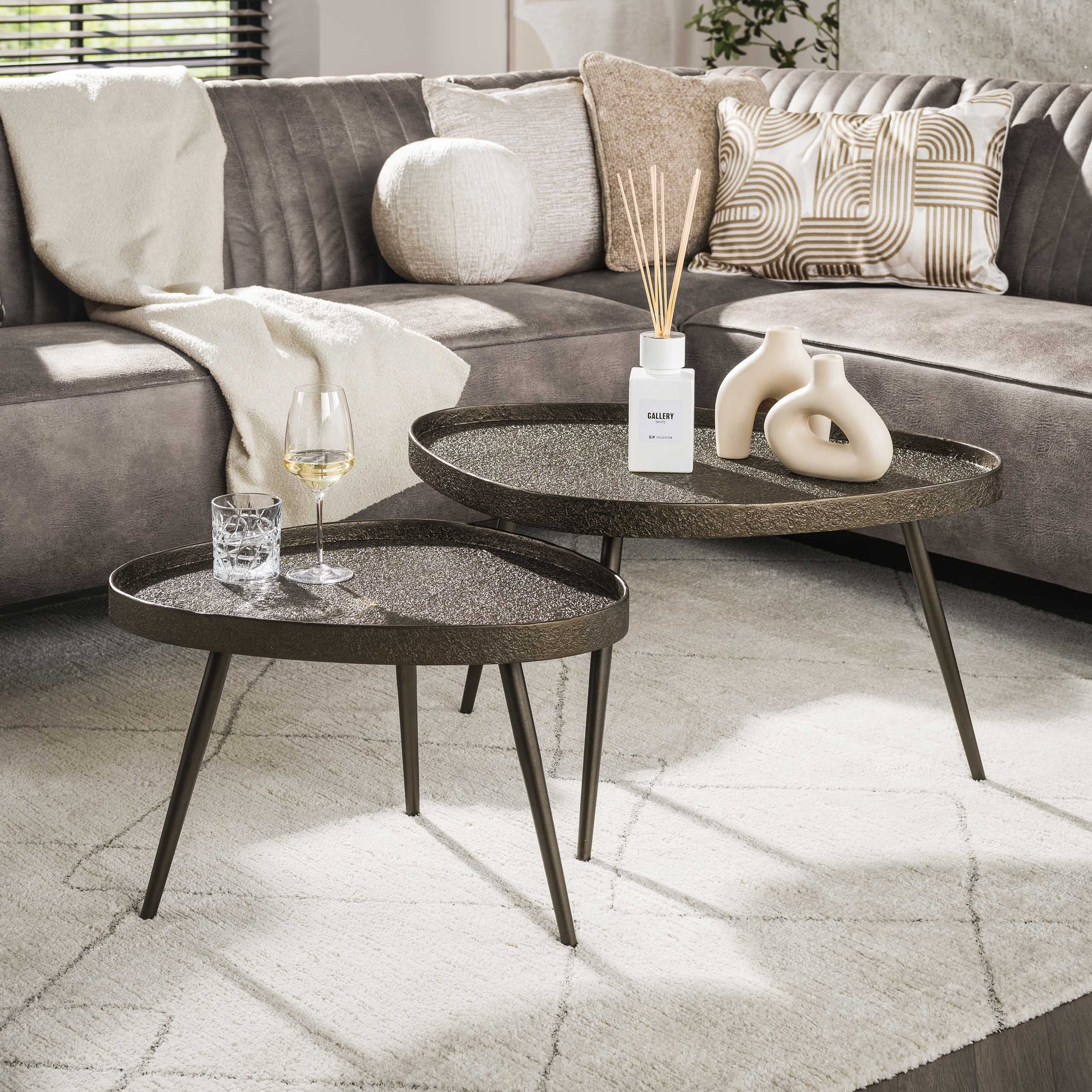 Salontafel Contour driehoekig set van 2 / Brons liquid metal