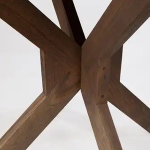 detailfoto Nijwie MySons Eetkamertafel Ø150, Acacia Marron Brown - Gemini Table Collection