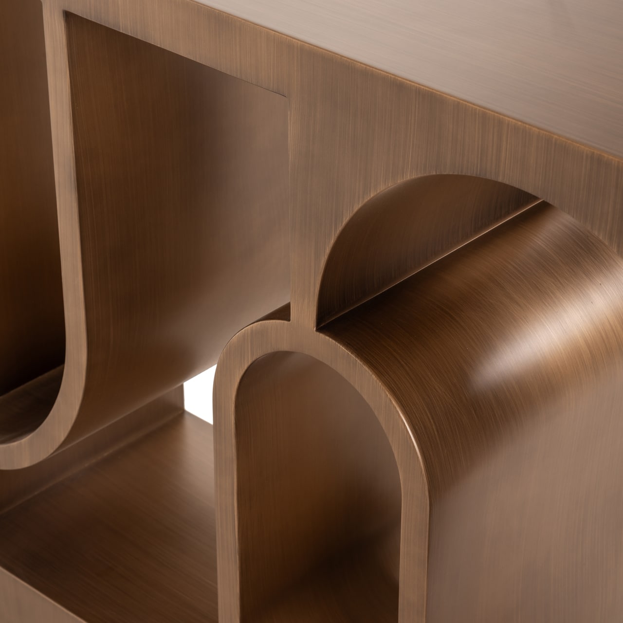 Richmond Interiors wandtafel Alexander Jones 150x36x85,5 cm goud metaal
