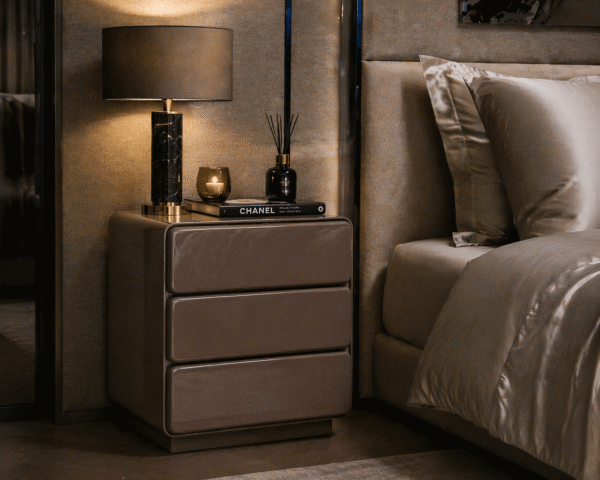 Richmond Interiors nachtkastje Demy bruin 56,5x42,5x60 cm hout