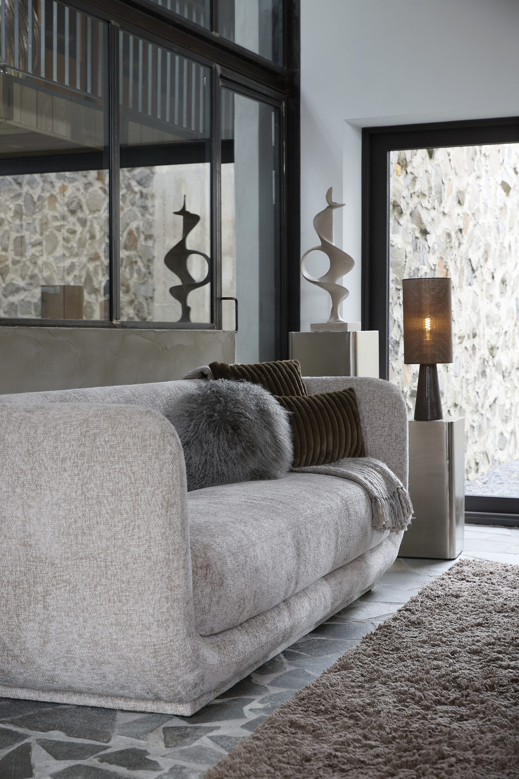 Light & Living Kussen 45x45 cm VAJEN velvet donker bruin