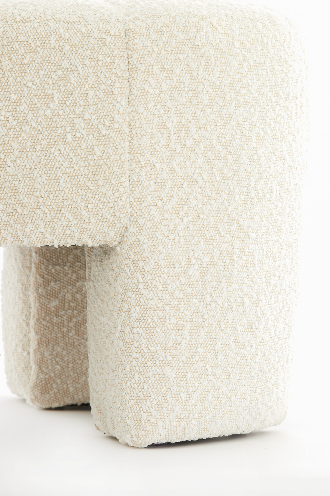 Light & Living Poef Ø51x45 cm BATOEMI bouclé crème