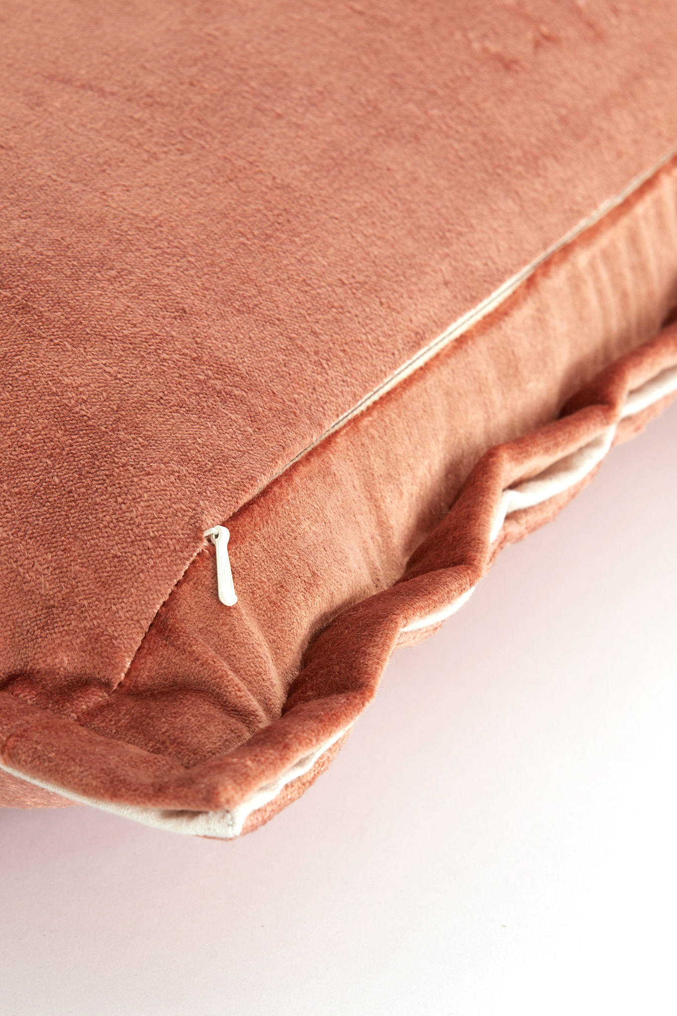 Light & Living Kussen 60x30 cm BAXLEY velvet oud roze+linnen naturel