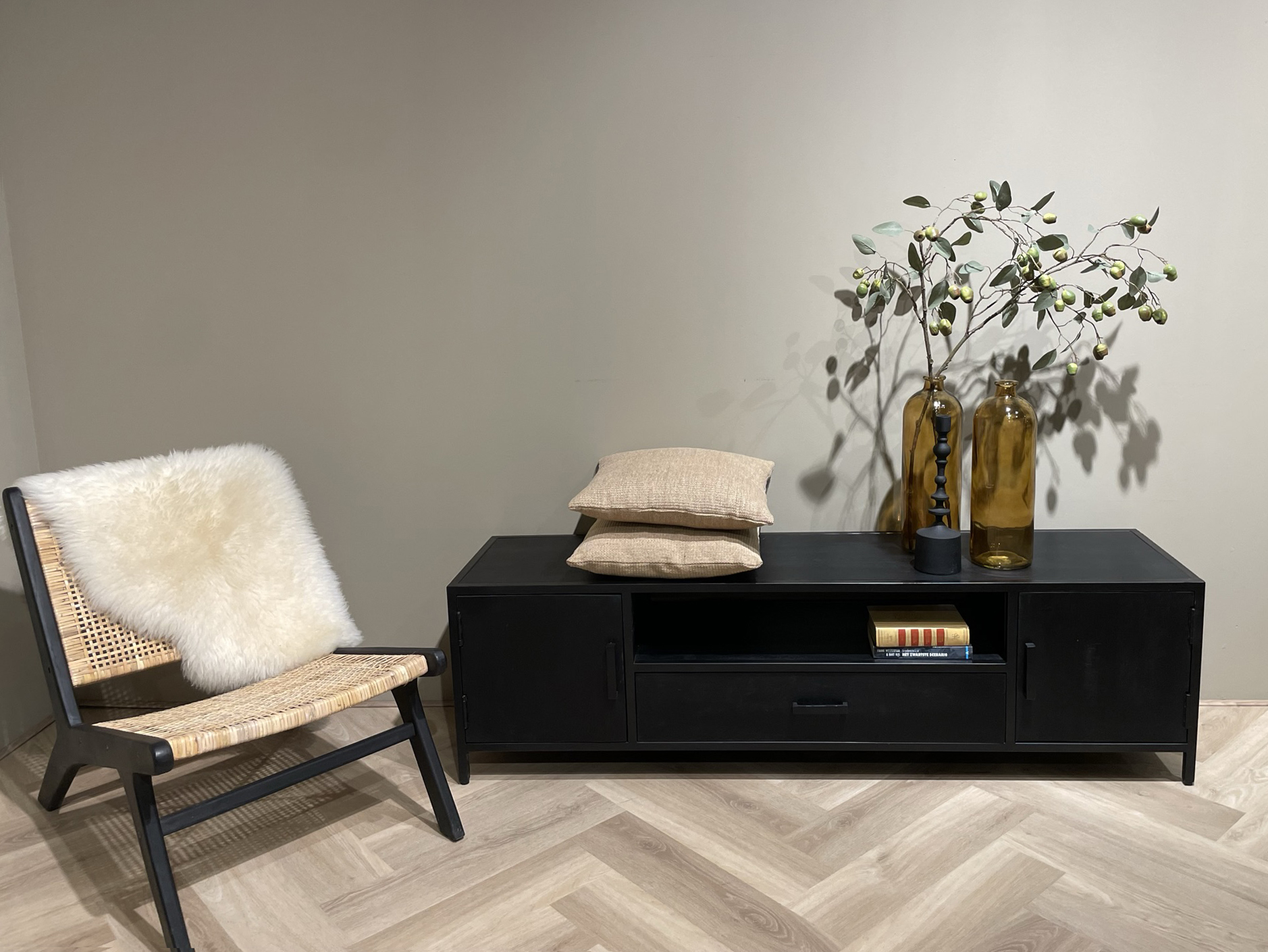 Livingfurn Kala 180 cm