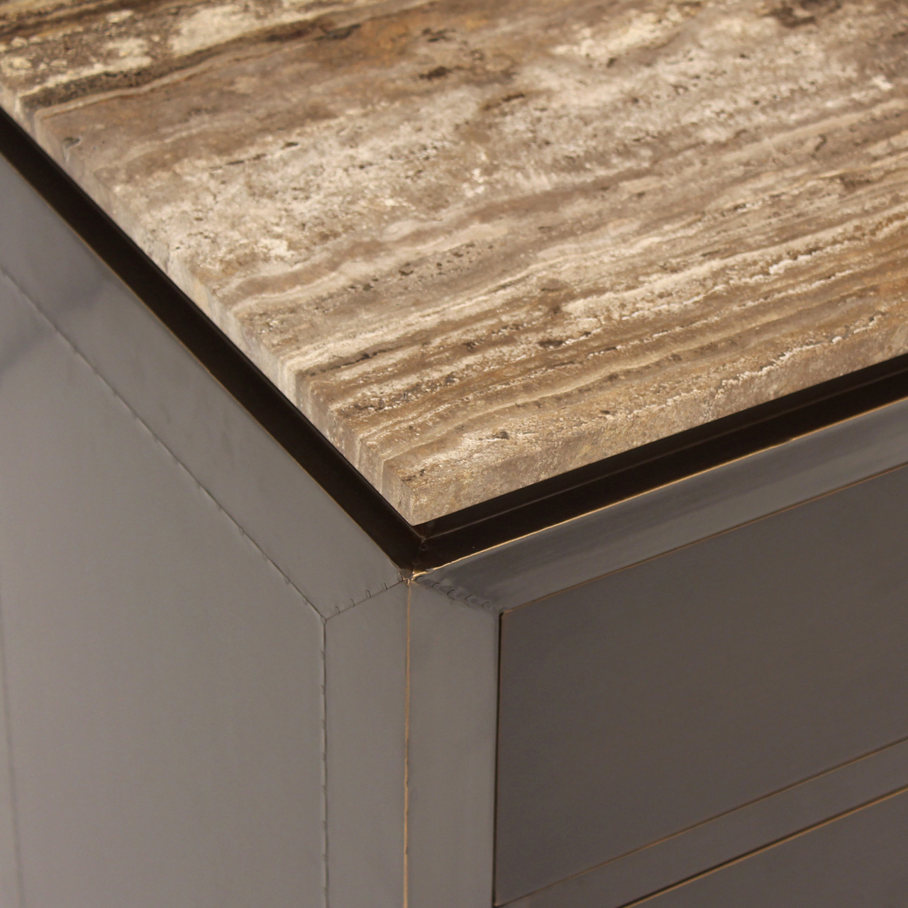 Richmond Interiors Nachtkastje Russo ash brown 3-drawers