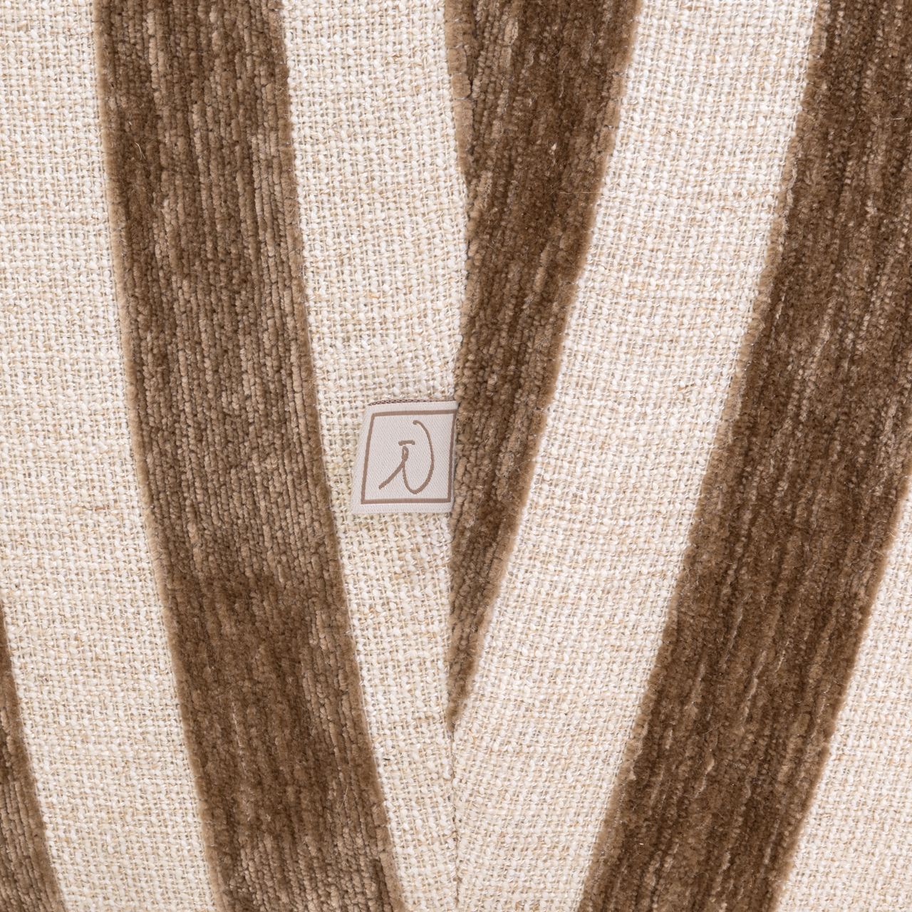 Richmond Interiors Lounge stoel Luxandra stripes sand