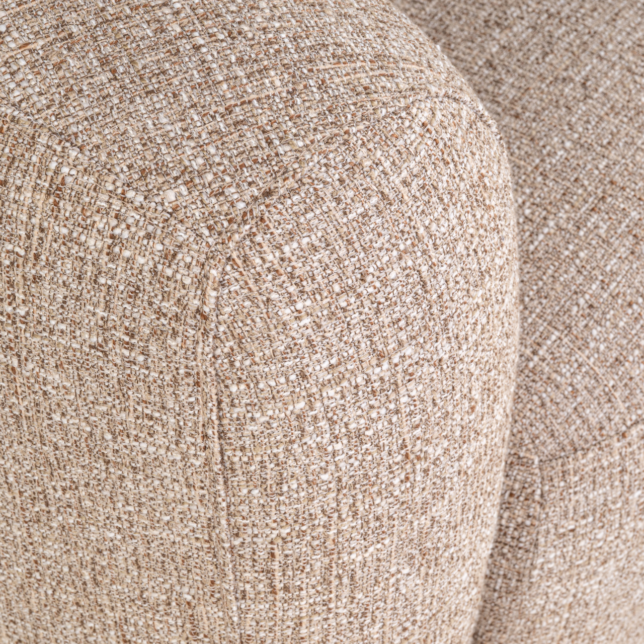 Richmond Interiors Lounge stoel Luxandra sand tweed fire retardant