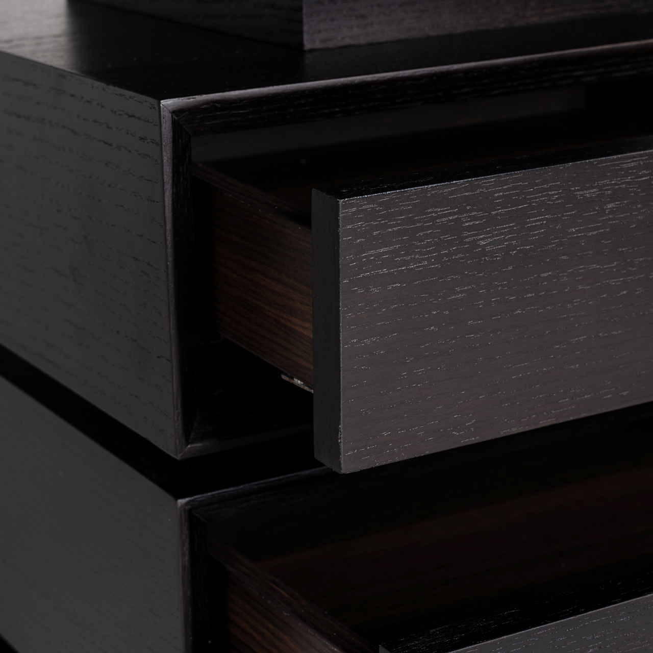 Richmond Interiors Bureau Alexander Jones charcoal (Connar)