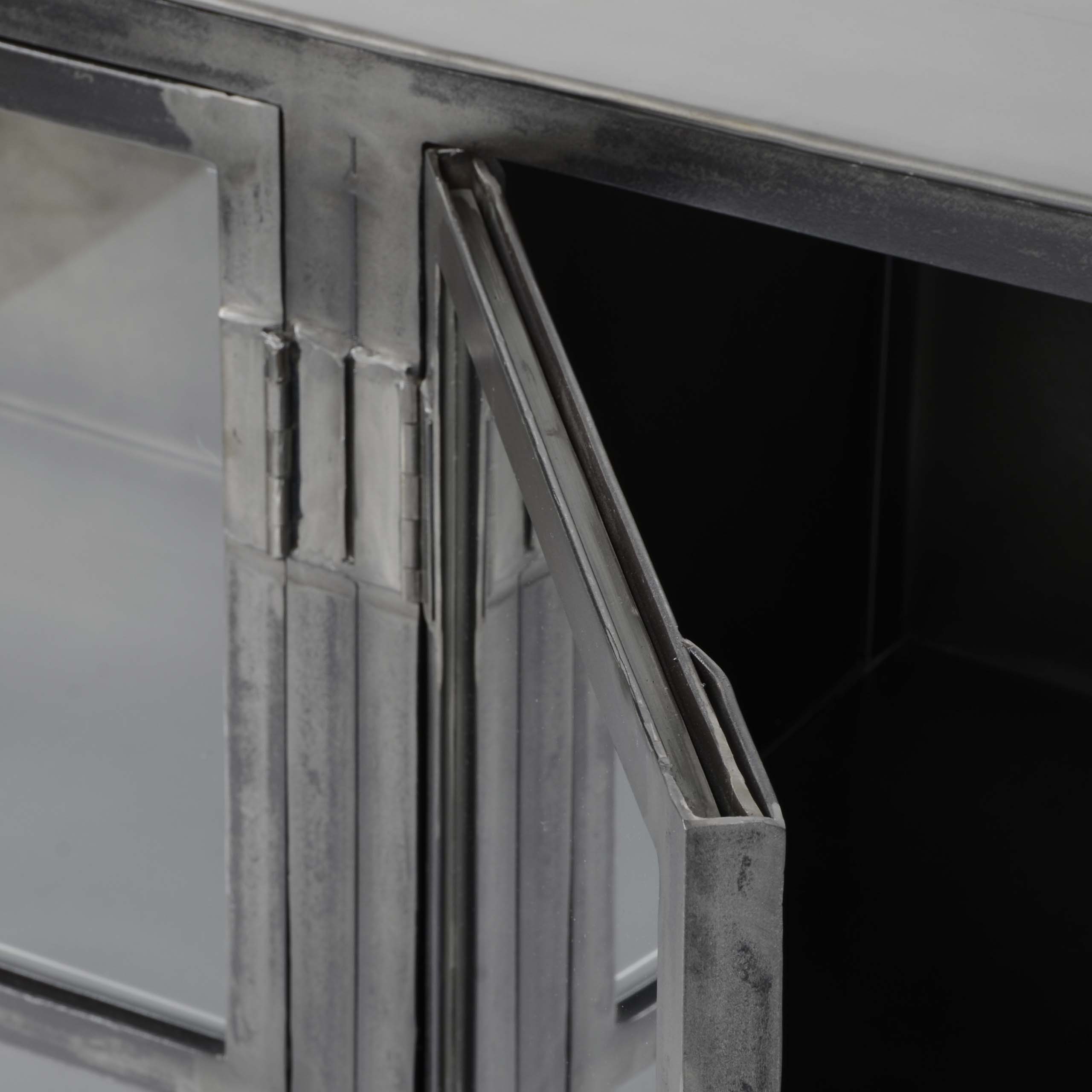 Zijlstra Dressoir Rift Metal 4D