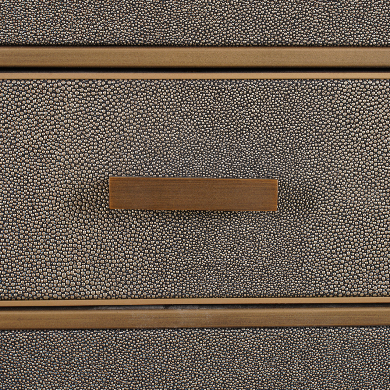 Richmond Interiors Nachtkastje Bloomville brass shagreen incl. glass top