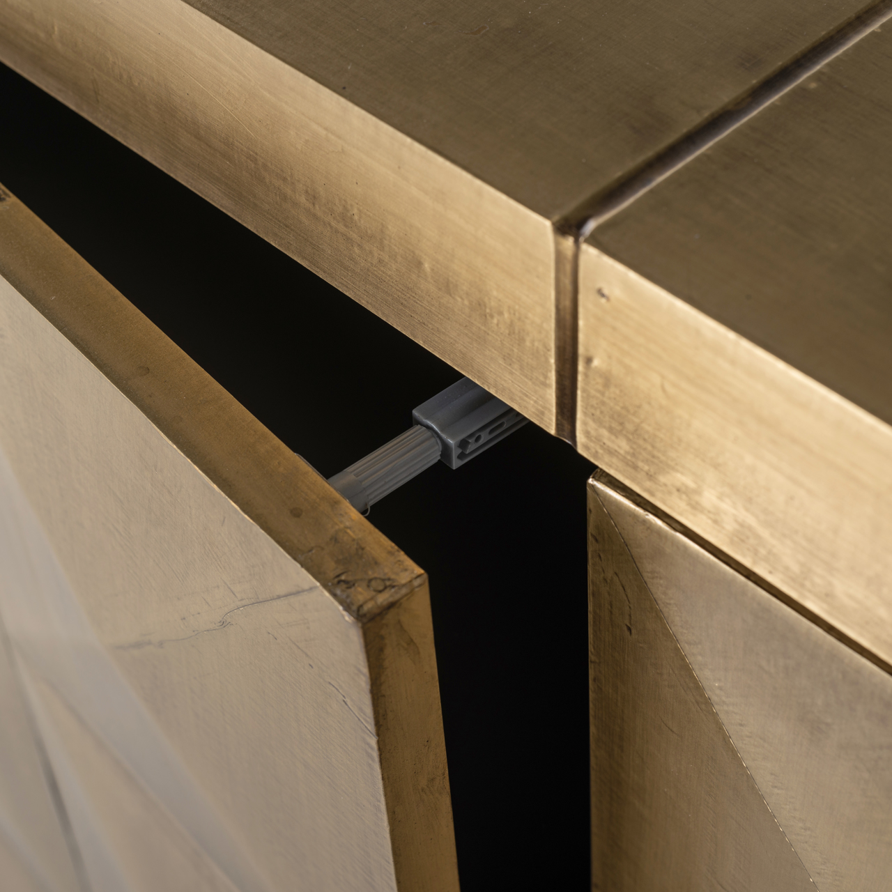 Richmond Interiors Dressoir Collada brushed gold