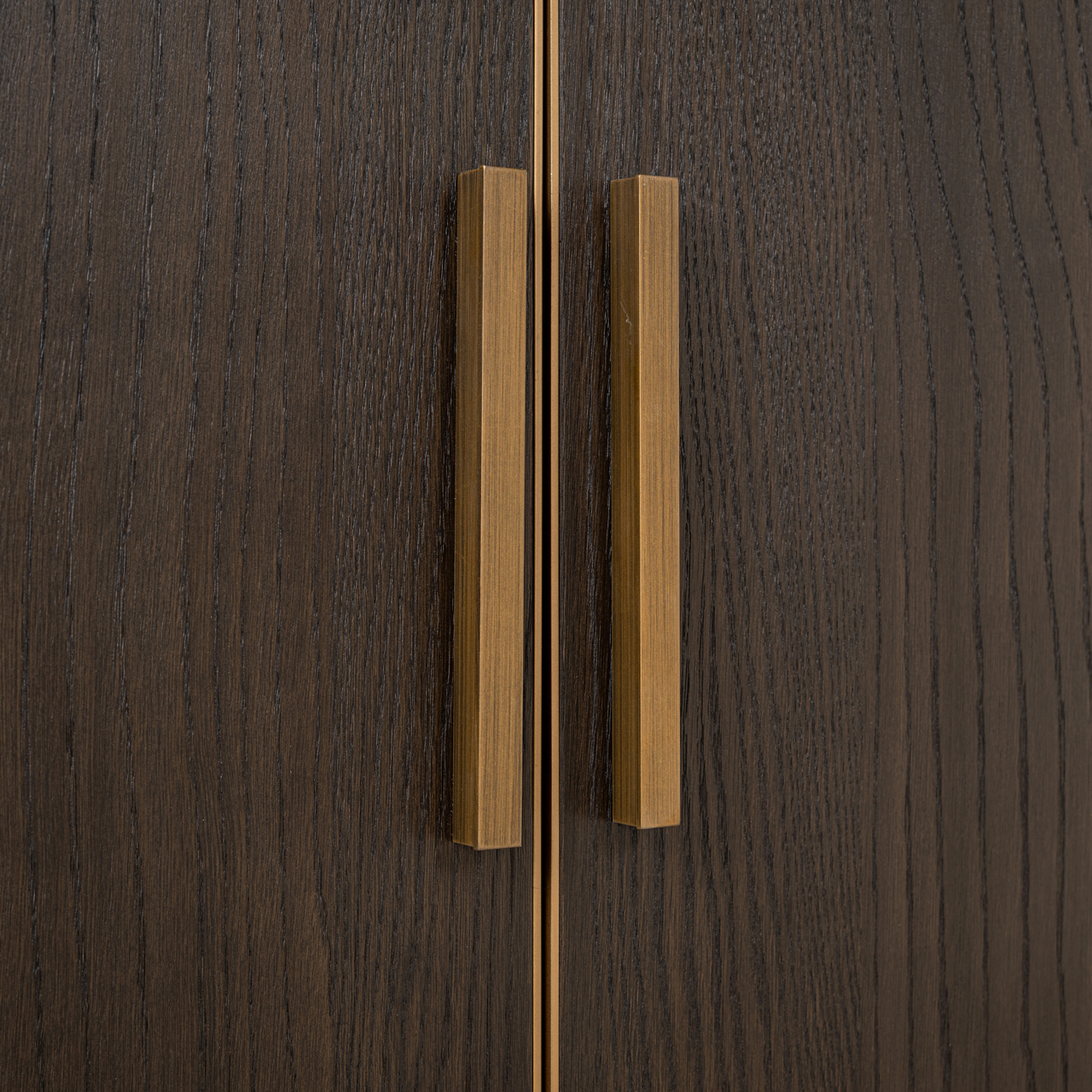 Richmond Interiors Wandkast Carter brown large 4-doors