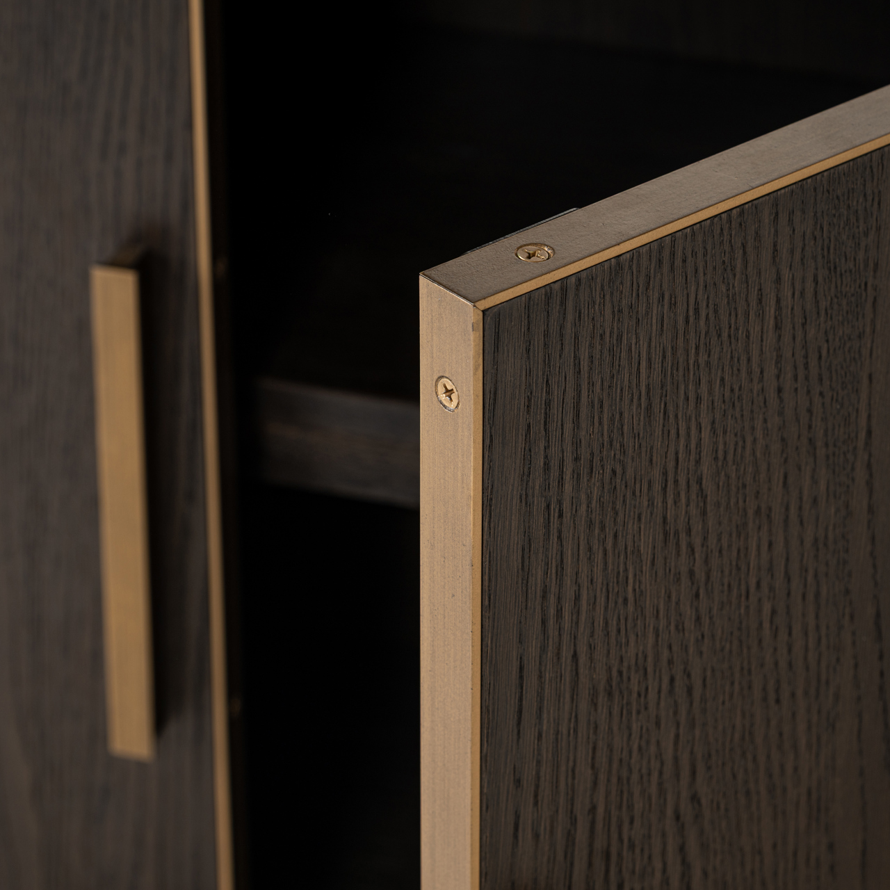 Richmond Interiors Wandkast Carter brown large 4-doors
