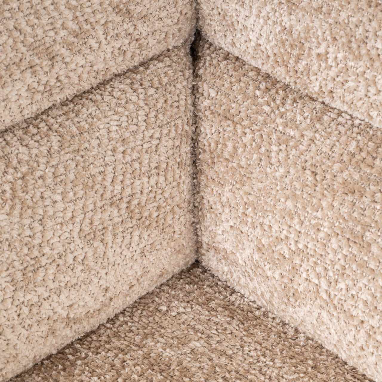 Richmond Interiors Eetkamer bank Delia customized corner fire retardant