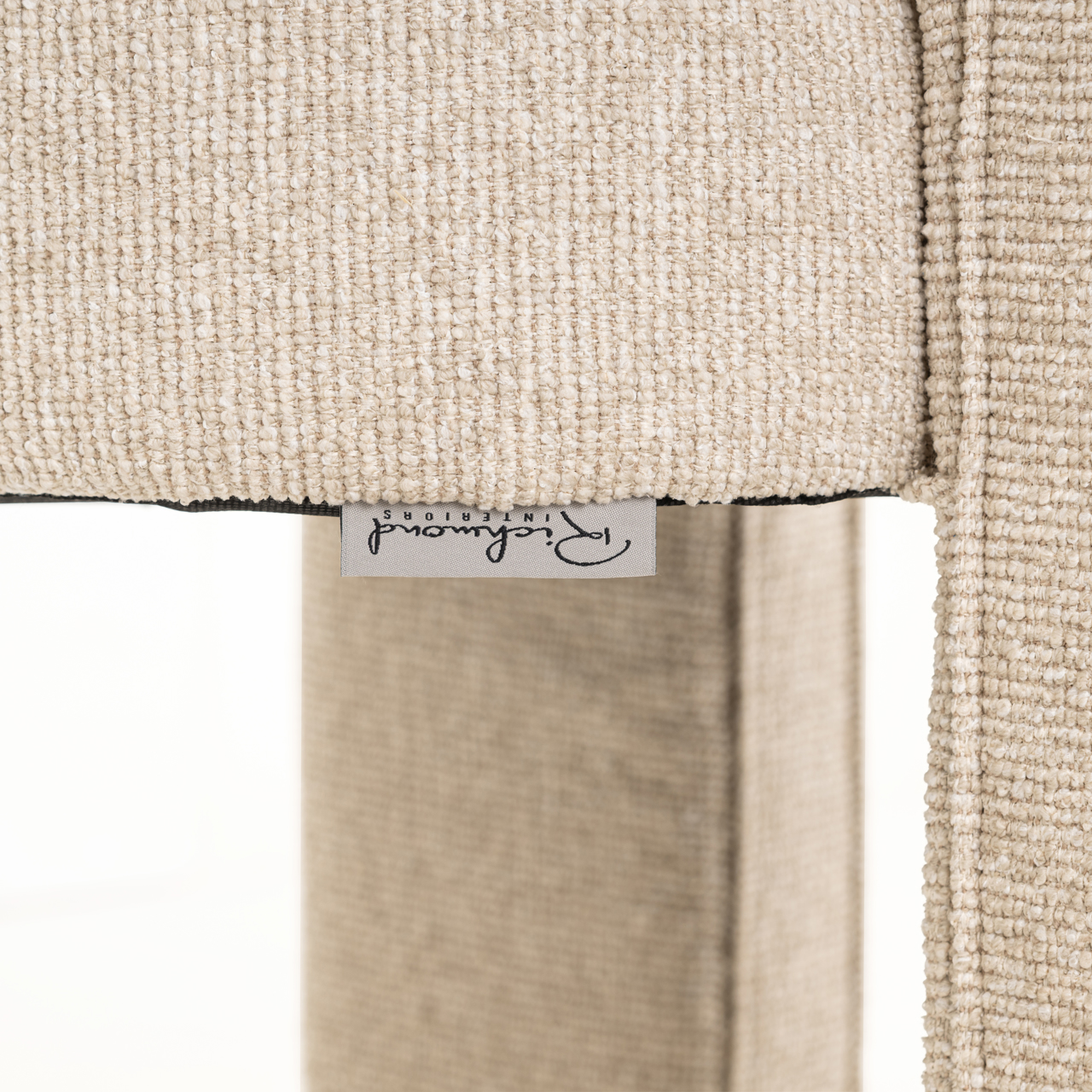 Richmond Interiors Eetkamerstoel Belle biscotti fire retardant