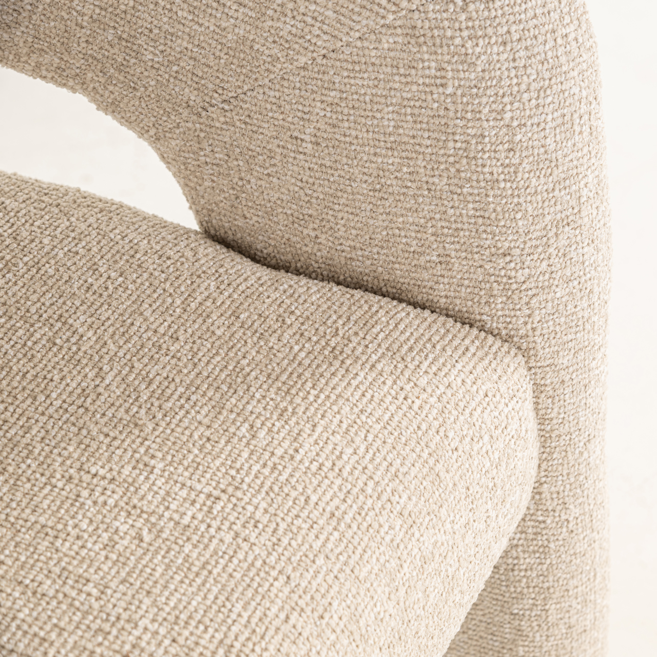 Richmond Interiors Eetkamerstoel Belle biscotti fire retardant