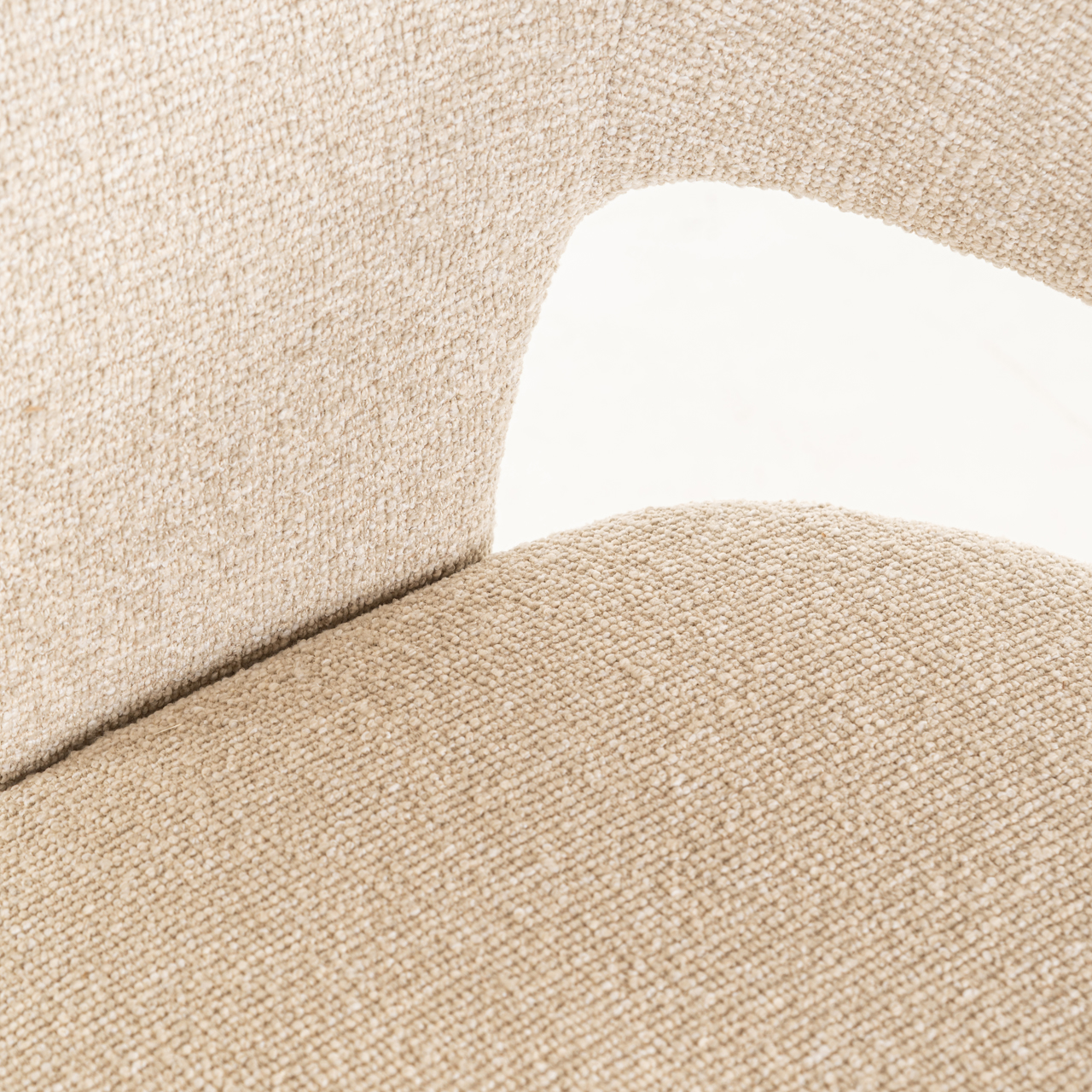 Richmond Interiors Eetkamerstoel Belle biscotti fire retardant