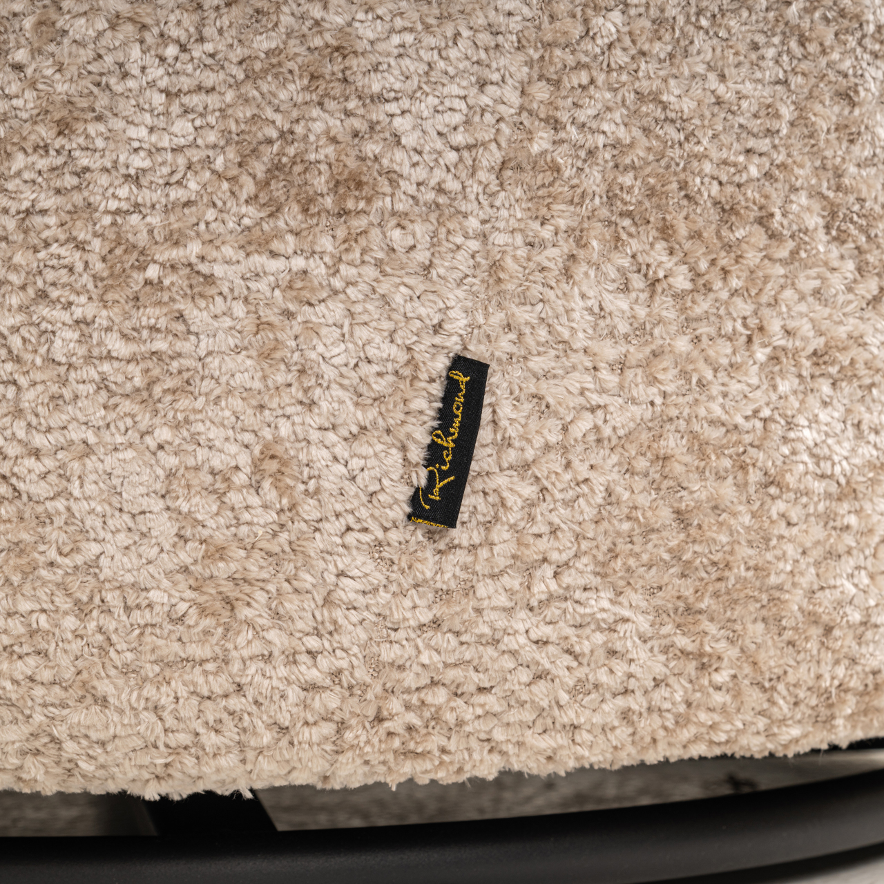 Richmond Interiors Lounge stoel Jackie sheep natural swivel kids
