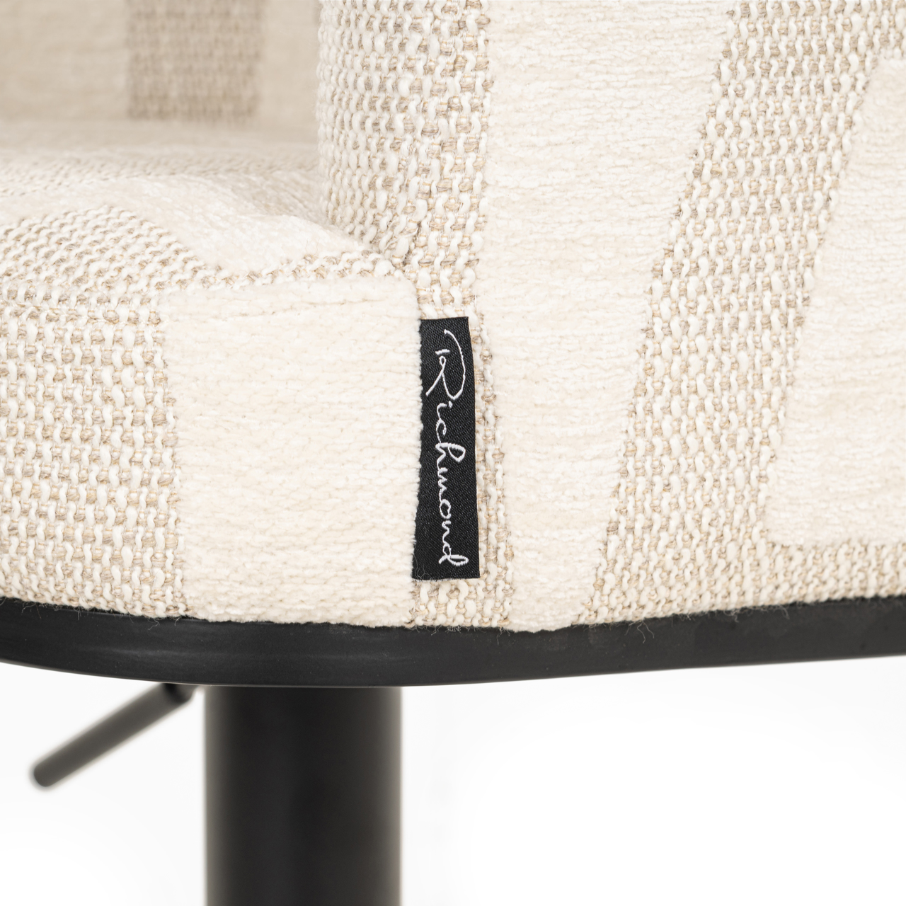 Richmond Interiors Barstoel Cheyenne beige graffic swivel