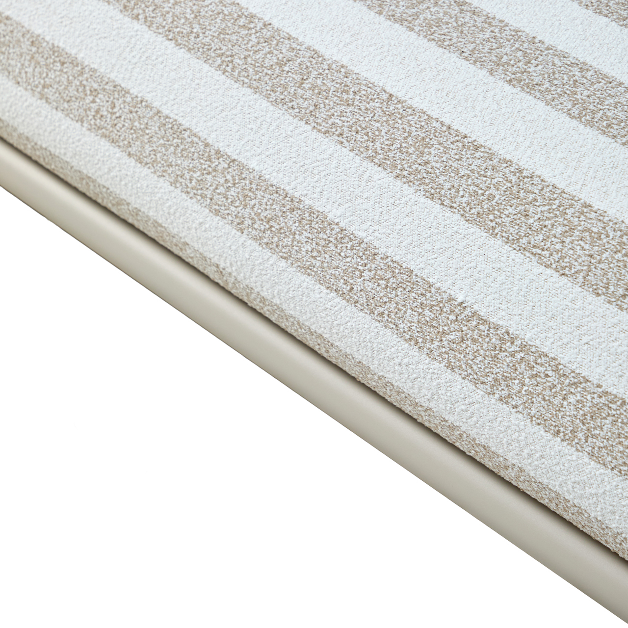 Richmond Interiors Outdoor dagbed Sullivan ecru stripe