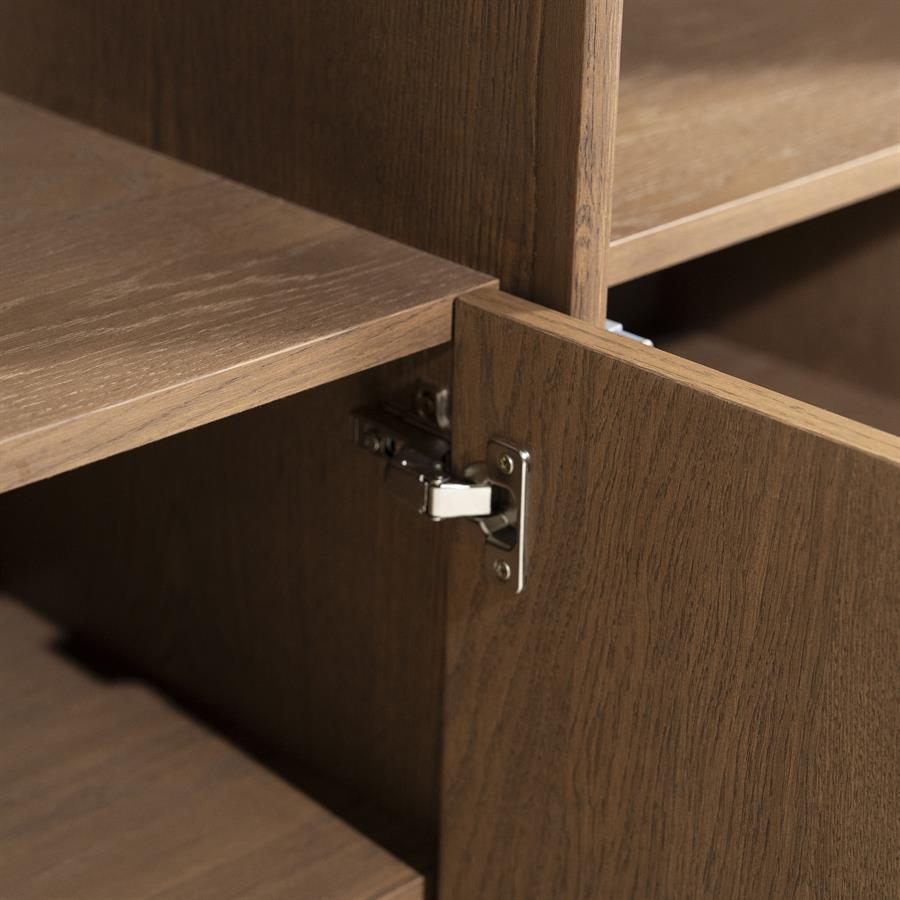 Eleonora Dressoir Oslo - lichtbruin